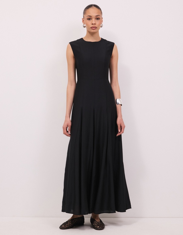Calli - Amara Grown On Sleeve Maxi Dress