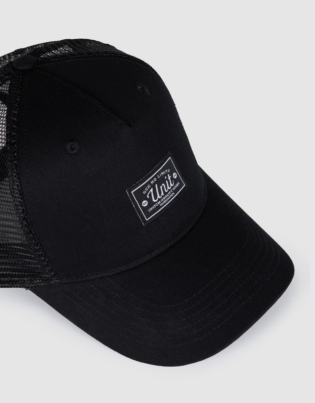 UNIT - UNIT Regard Men's Curve Peak Trucker Cap