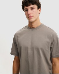 Cotton On - Cropped Fit T-Shirt