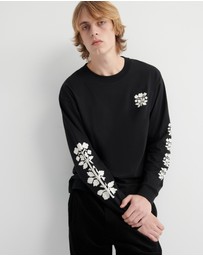 Kowtow - Signature Tee