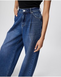 Calli - Pleat Wide Jeans