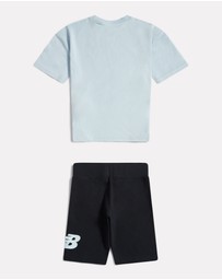 New Balance - Stacked Logo Tee & Cycle Short Set
