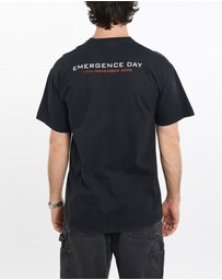 Vintage by The Real Deal - Pre Loved - Vintage Gears of War Tee