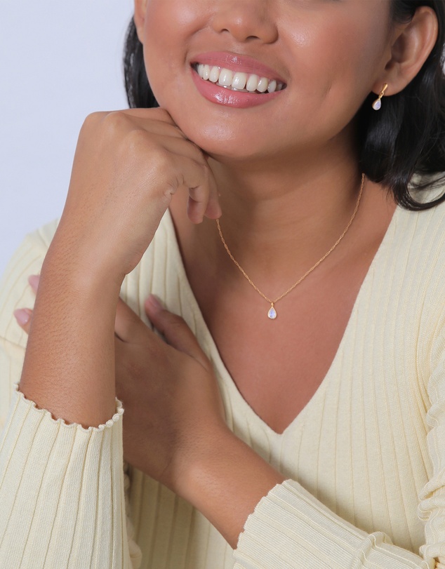 Elli Jewelry - Jewelry Set Drop Pendant Elegant Set Ear Hanger with Moonstone in 925 Sterling Silver Gold Plated