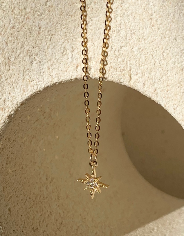 SAINT VALENTINE - North Star Necklace - Gold - ICONIC EXCLUSIVE
