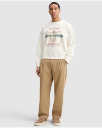 GUESS Originals - GUESS Originals Boxy Graphic Crewneck Sweatshirt