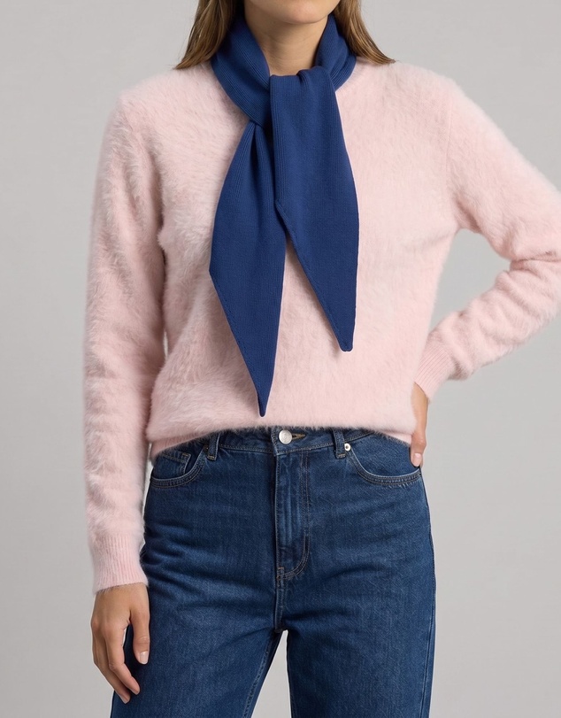 SILK MAGNOLIA - Cashmere Triangle Scarf