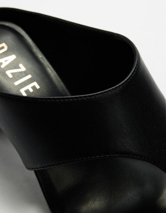 Dazie - Elodie Block Heel Thong Sandals