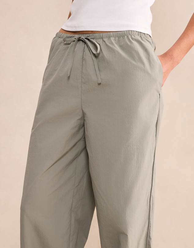 Forever New - Billie Elastic Waist Wide Leg Pants