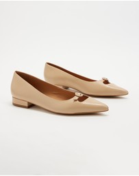 Nina Armando - Luiza II Flats