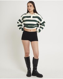 Subtitled - Chloe Lace Hot Shorts