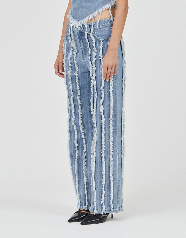 Third Form - Trace Distressed Jean
