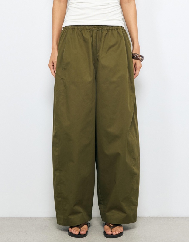 AERE - Organic Cotton Twill Barrel Leg Pants