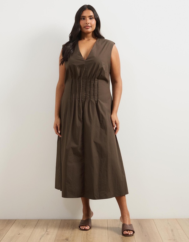 Atmos&Here Curvy - Lara Pintuck Midi Dress