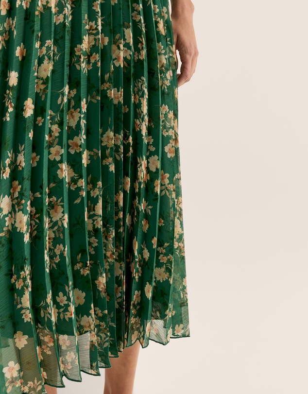 Review - Meadows Floral Dress