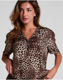 Hunkemoller - Short Sleeve Satin Leopard Sleep Shirt