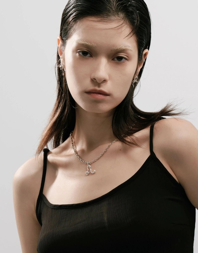 Graedance - Leo Pearl Pendant on Eclipse Necklace