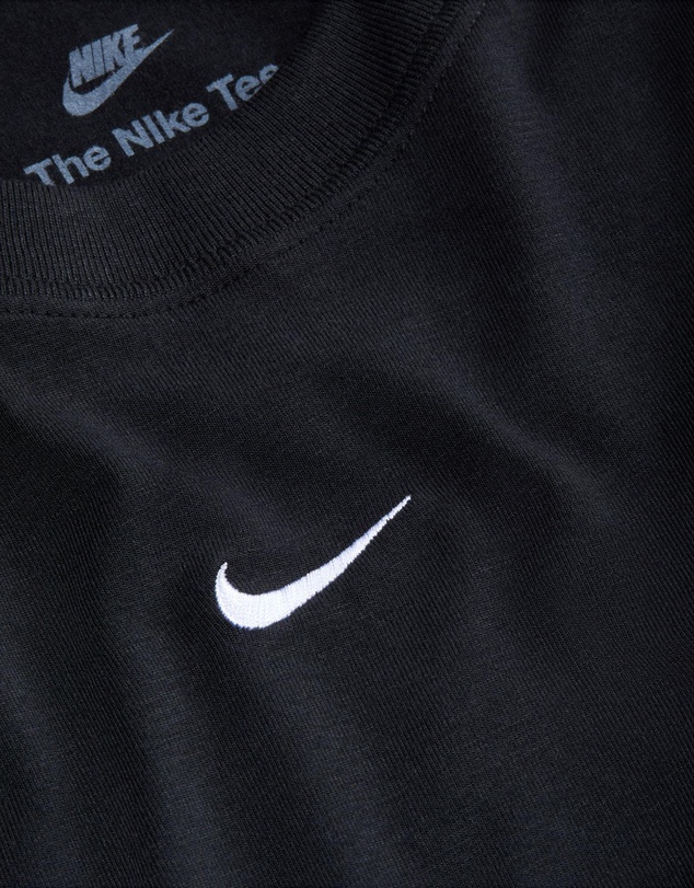 Nike - Sportswear Chill Knit T-Shirt