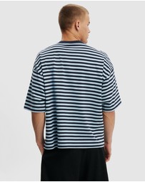 Cotton On - Cropped Fit T-Shirt