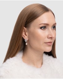 Stephanie Browne - Twilight pearl earrings