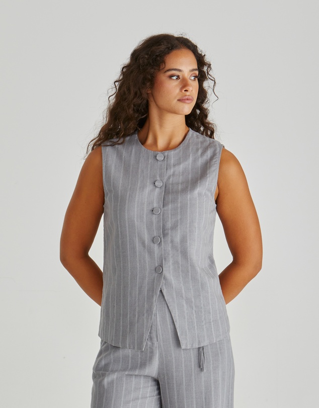 Sass - Petra Vest