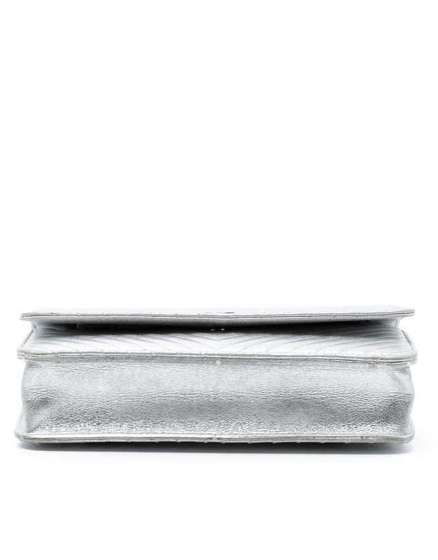 Pre-Loved by Azura Reborn - Pre-Loved CC Chevron Metallic Lambskin Wallet On Chain