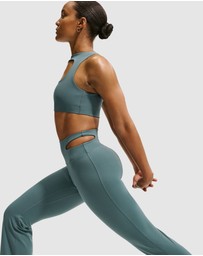 Nike - Zenvy High-Waisted Flared Leggings