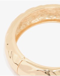Lovisa - Gold Hammered Classic Bangle