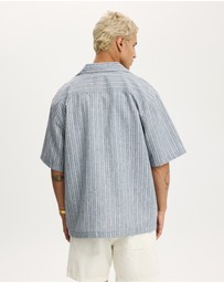 Cotton On - Textured Short Sleeve Shirt