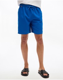 Superdry - Essential 17