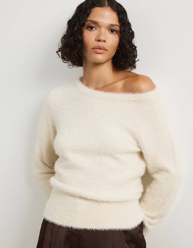 Atmos&Here - Abi Off Shoulder Sweater