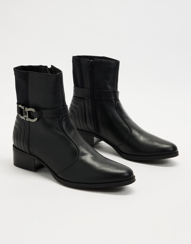 Nina Armando - Lady Boots