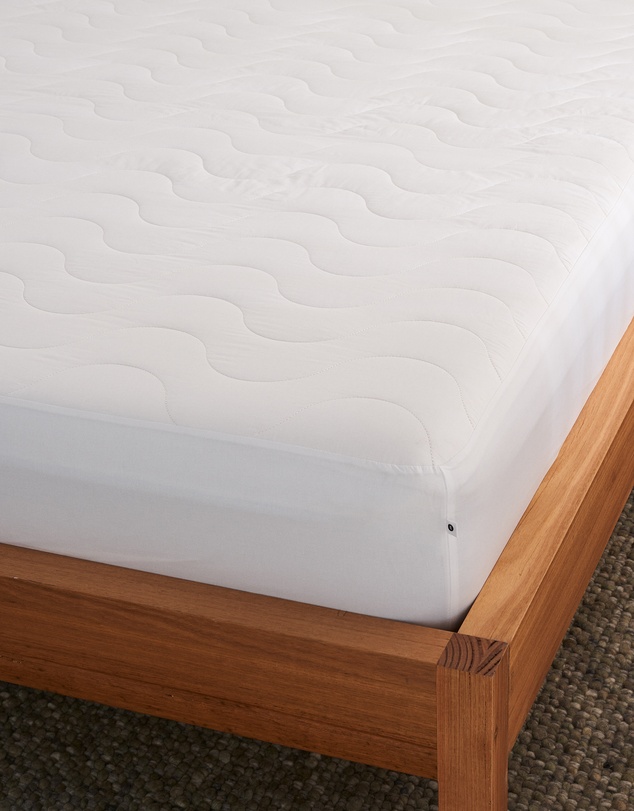 Sheet Society - Bed Basics Waterproof Mattress Protector