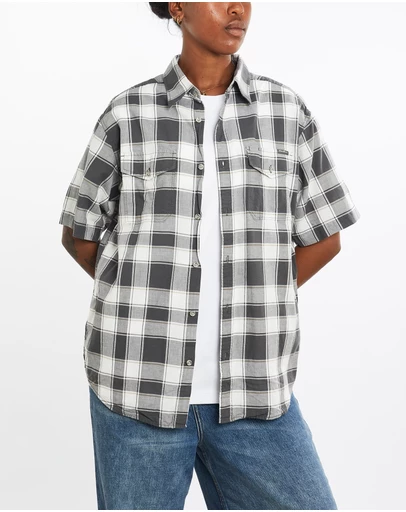 Vintage by The Real Deal - Pre Loved - Vintage Eddie Bauer Short Sleeve Button Up Shirt