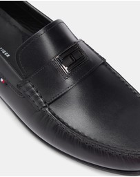 Tommy Hilfiger - Hardware Hilfiger Driver Shoes - Men's