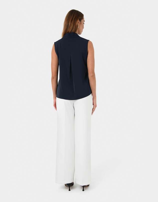 Forcast - Alivia 2 V-Neck Top
