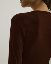 Atmos&Here - Long Sleeve V-Neck Tee