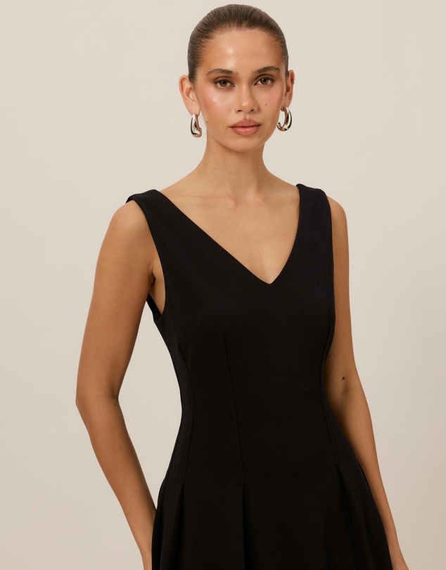 Tussah - Audrey Pleated Midi Dress