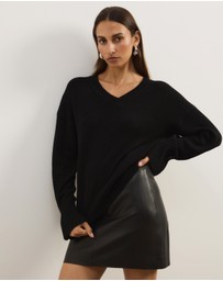 Atmos&Here - April Classic V-Neck Knit Jumper
