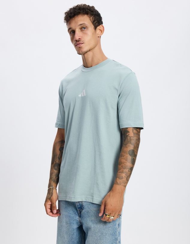 adidas Sportswear - Essentials Small Logo Single Jersey Tee