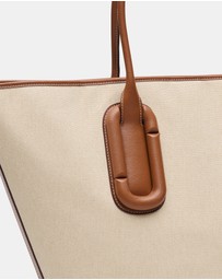 Marc Jacobs - The Tote Bag