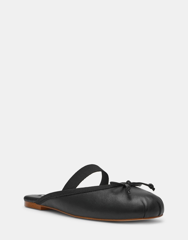 Steve Madden - Cutesy Black Leather Flats