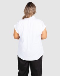 Love Your Wardrobe - Nikki Ruched Extended Sleeve Shirt