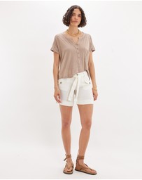Amelius - Enid Three Quarter Button Tee