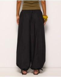 AERE - Ember Cotton Elasticated Barrel Leg Pants