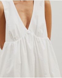 Atmos&Here - Louisa V-Neck Midi Dress