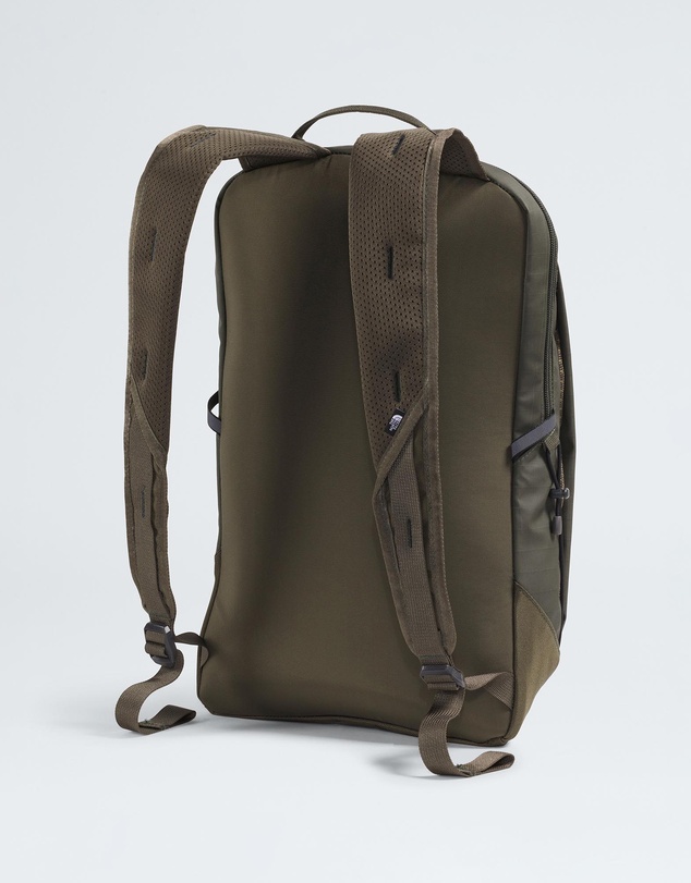 The North Face - Base Camp Voyager Pro Lightweight Pack