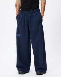 X-Large - Eli Trackpants