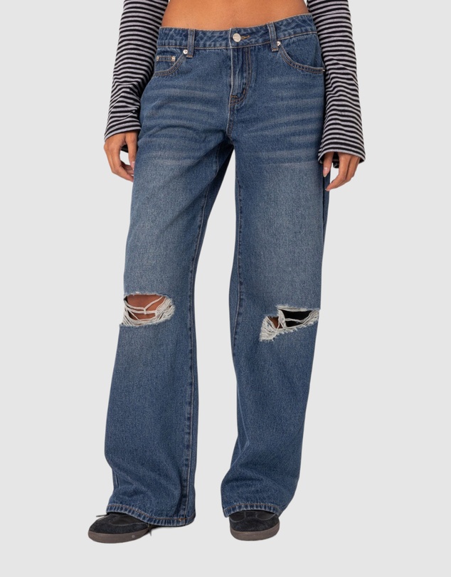 EDIKTED - Debbie Distressed Low Rise Jeans