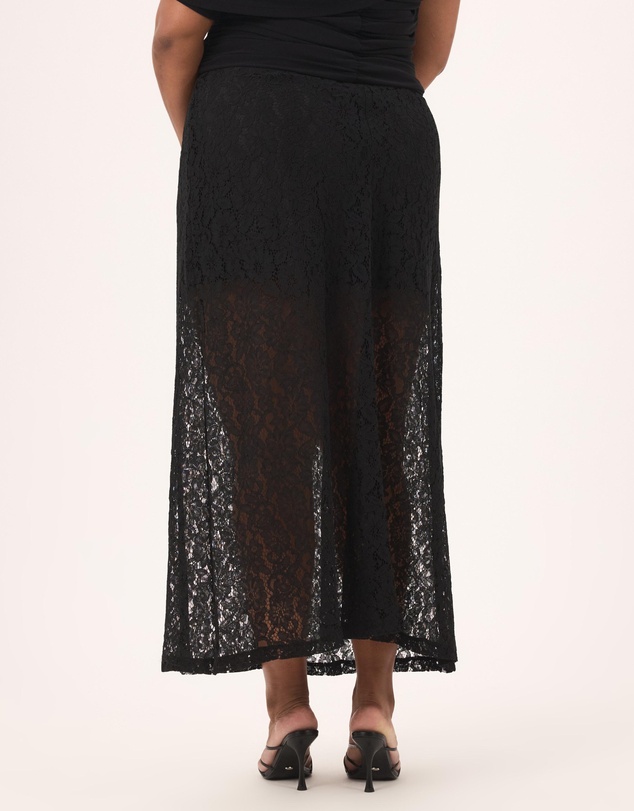 Atmos&Here Curvy - Molly Lace Maxi Skirt